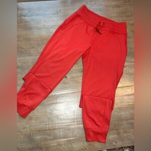 ⭐️NWT Women's High Waisted Joggers Pants with Pockets in reddish orange color